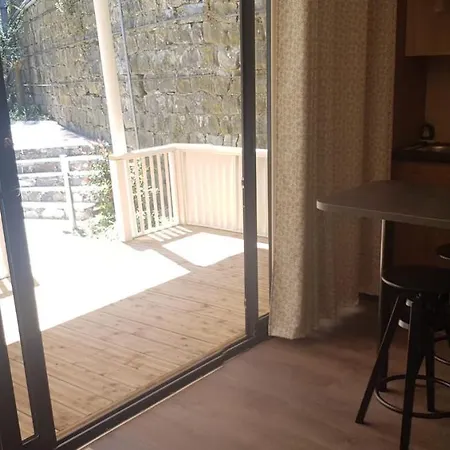 Fossa Lupara مكان تخييم *